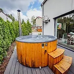 Будинок відпочинку River House Jacuzzi Sauna *