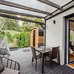 River House Jacuzzi Sauna *