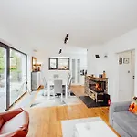 Будинок відпочинку River House Jacuzzi Sauna Шклярська Поремба