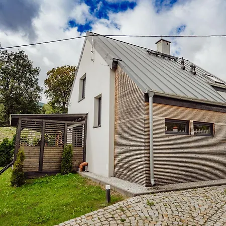 River House Jacuzzi Sauna *